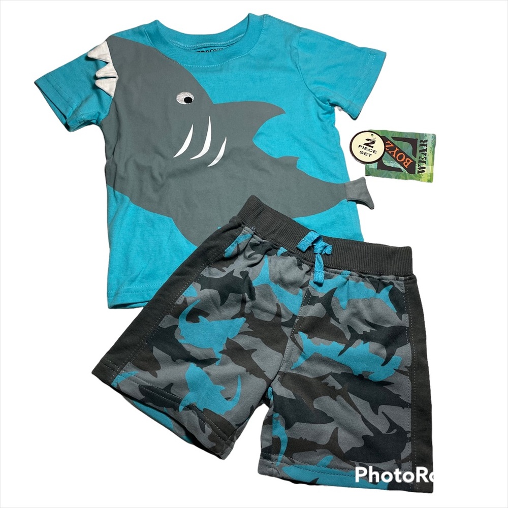 NWT Boyz Wear 2pc Shark tee with matching shorts Size 12M